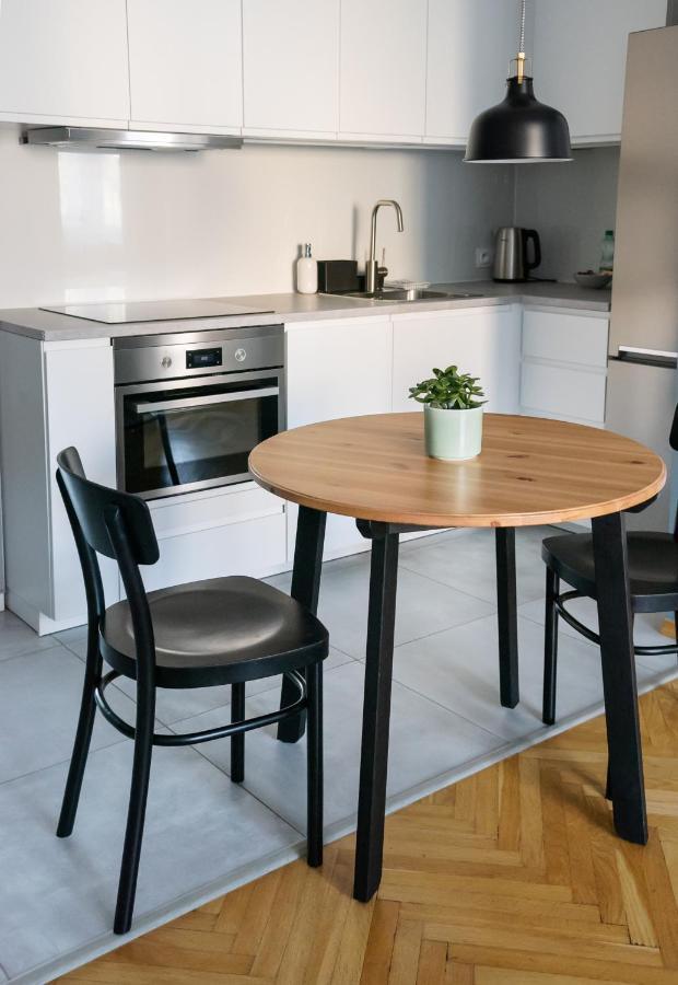 Apartament Nowogrodzka Grey *